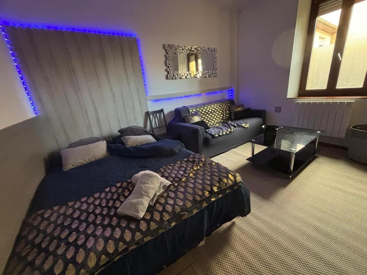 Апартаменты Le Lorrain Wifi Un Sejour A Part Мец Экстерьер фото